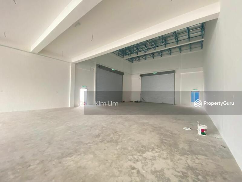 For Sale - BRAND NEW 3 STOREY CORNER FACTORY LAKE 6 MERANTI JAYA