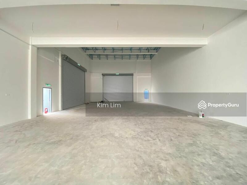 For Sale - BRAND NEW 3 STOREY CORNER FACTORY LAKE 6 MERANTI JAYA