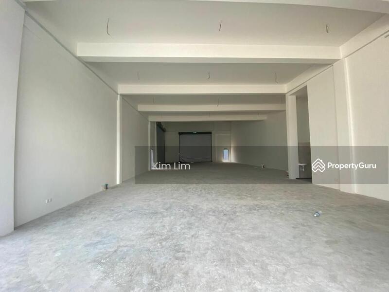 For Sale - BRAND NEW 3 STOREY CORNER FACTORY LAKE 6 MERANTI JAYA