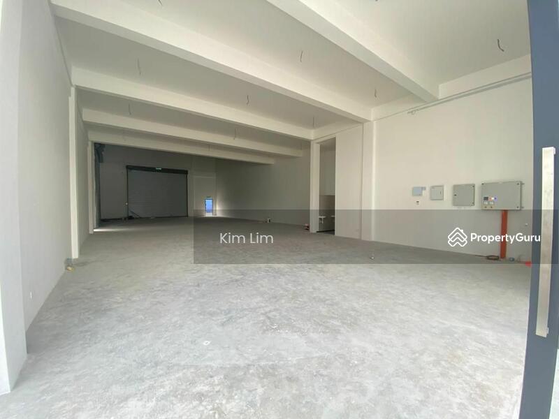 For Sale - BRAND NEW 3 STOREY CORNER FACTORY LAKE 6 MERANTI JAYA