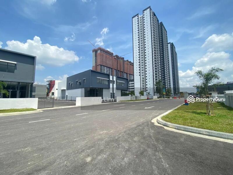 For Sale - BRAND NEW 3 STOREY CORNER FACTORY LAKE 6 MERANTI JAYA