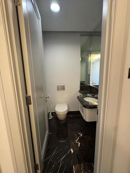 Kediaman Servis untuk Dijual di St Regis - Edison Ong - Bathroom - PropertyGuru.com.my