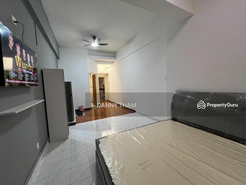 For Rent - Megan Ambassy