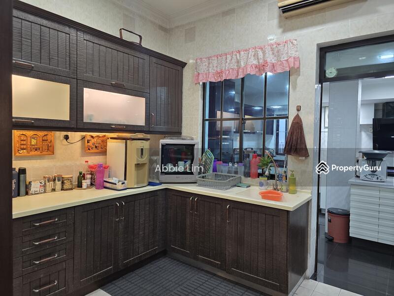 For Sale - Urgent sale Bukit Jelutong 2 sty Link Corner