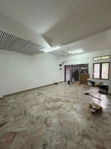 2-storey Terraced House for Sale in Taman Rainbow (Batu) - CK Lee - Living Room - PropertyGuru.com.my