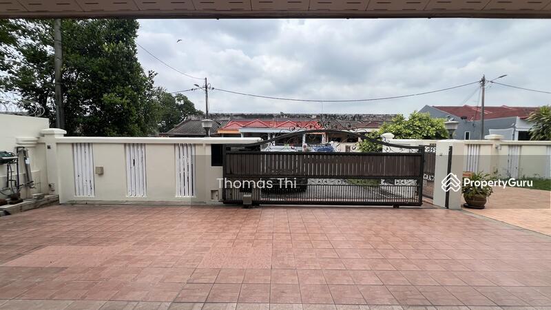Untuk Dijual - Teluk Pulai 2 Storey Bungalow House for Sale