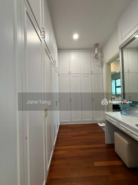 For Sale - Horizon Hills Nicely Renovated Ready to move in Condition Semi Detached