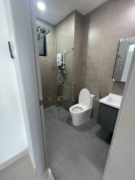 Servis Apartment untuk Disewa di 99 Residence - Jack Liew - Bathroom - PropertyGuru.com.my