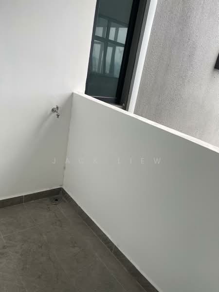 Servis Apartment untuk Disewa di 99 Residence - Jack Liew - Balcony - PropertyGuru.com.my