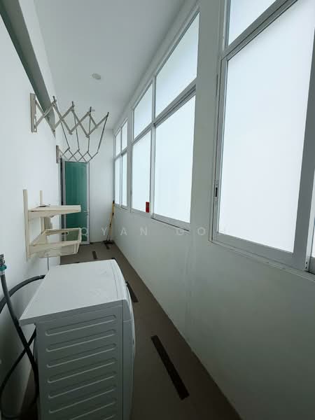 Rumah Teres 3 Tingkat untuk Dijual di Taman Jelutong (Jelutong) - Qyan Goh - Balcony - PropertyGuru.com.my
