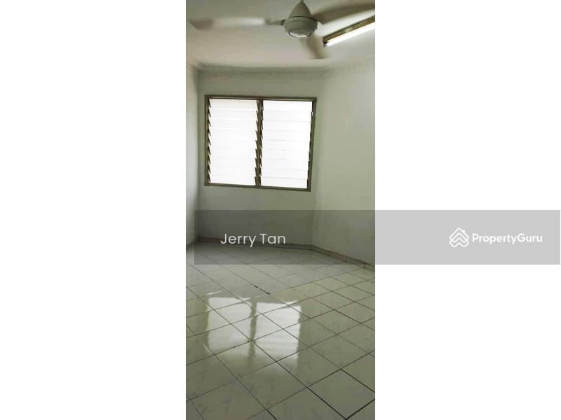 For Rent - Desa Green