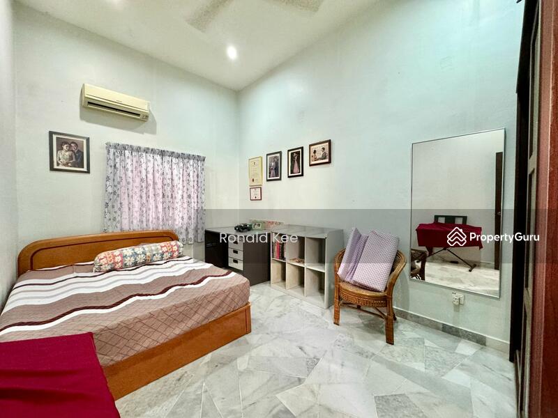 Untuk Dijual - Pulau Tikus Air Rajah Semi-D 3100sqft