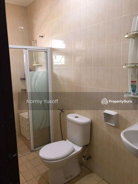 2-storey Terraced House for Sale in Bukit Jelutong (Shah Alam) - Normy Yusoff - PropertyGuru.com.my