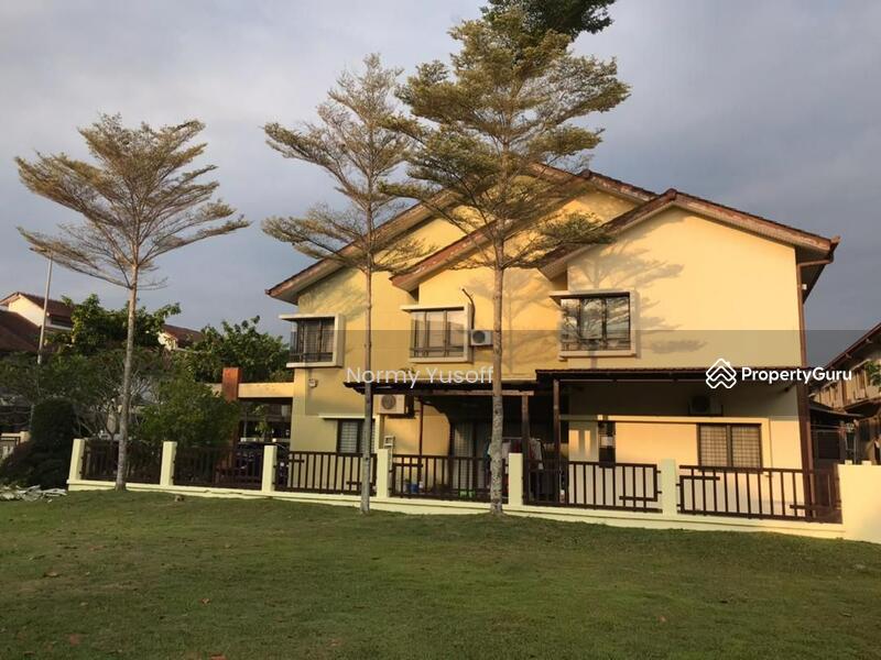 2-storey Terraced House for Sale in Bukit Jelutong (Shah Alam) - Normy Yusoff - PropertyGuru.com.my