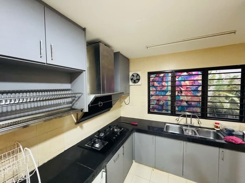 2-storey Terraced House for Sale in Bukit Jelutong (Shah Alam) - Mohd Fadzli - Kitchen - PropertyGuru.com.my