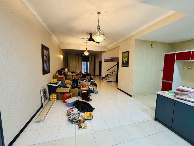 2-storey Terraced House for Sale in Bukit Jelutong (Shah Alam) - Mohd Fadzli - Living Room - PropertyGuru.com.my