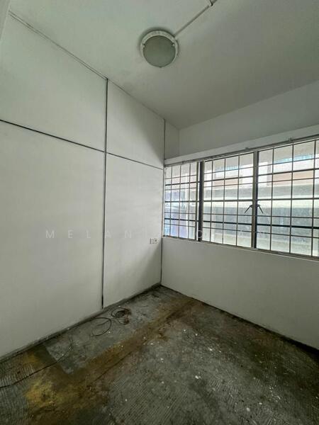 For Sale - Shop at Desa Aman Puri