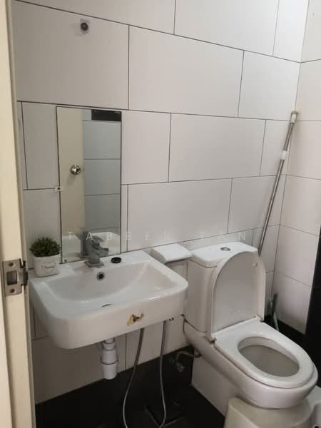 Condominium for Rent at Univ 360 Place - Tabber Tan - Bathroom - PropertyGuru.com.my