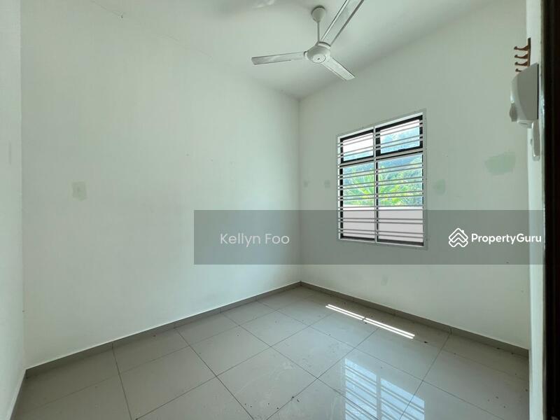 For Sale - 1 Storey Endlot with EXTRA LAND at Taman Tangga Batu Damai