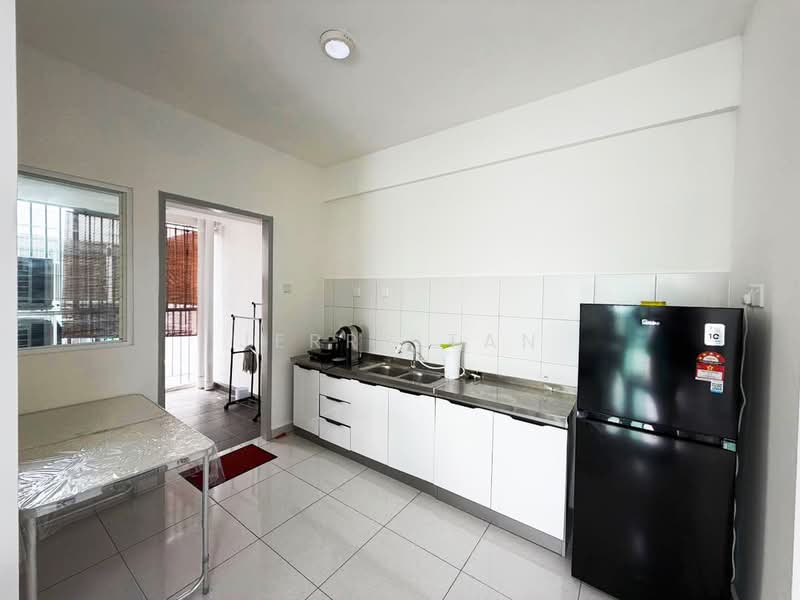 Kondominium untuk Disewa di Fairview Residence - Jerry Tan - Kitchen - PropertyGuru.com.my
