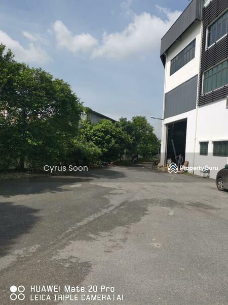 Untuk Dijual - Corner 3-Storey Semi-D For Sale, Sekysen 33 Bukit Kemuning, Shah Alam