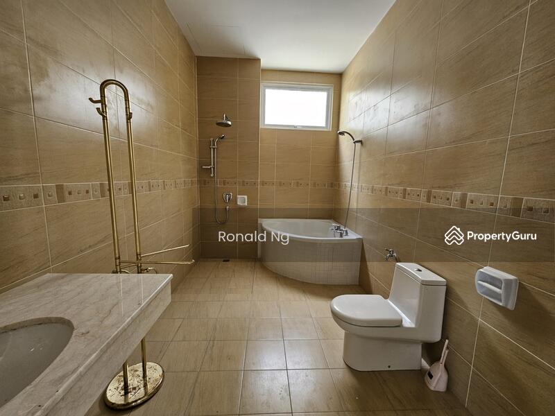 Ferringhi Heights 3 Strorey Bungalow Batu Ferringhi untuk Untuk Dijual - RM 1,900,000, Mac 2026 - PropertyGuru.com.my