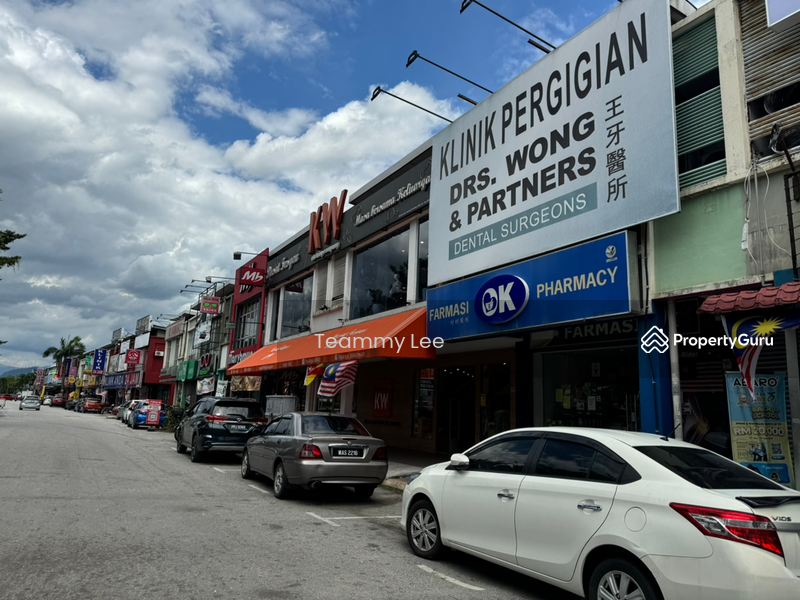 For Sale - ROI 4.4% Mainroad 2sty Shop Lagenda Suria, Hulu Langat