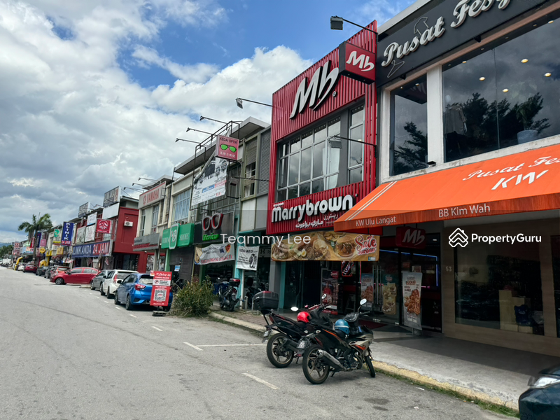 For Sale - ROI 4.4% Mainroad 2sty Shop Lagenda Suria, Hulu Langat