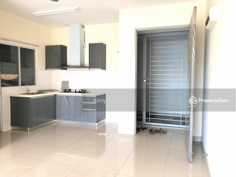 Untuk Dijual - Koi Boulevard