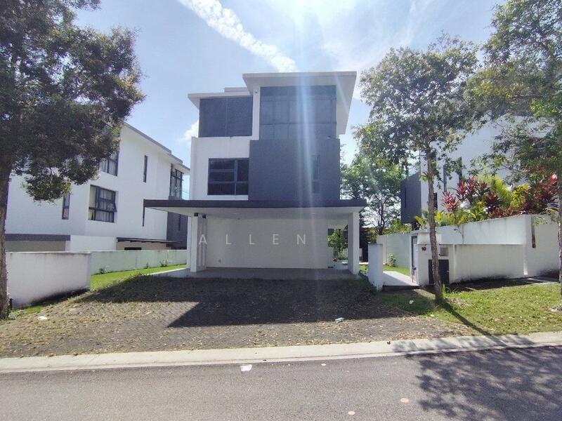 For Sale - Granview Sherwood