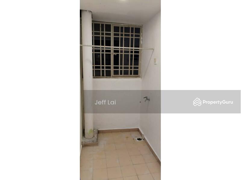 For Sale - Kantan Court