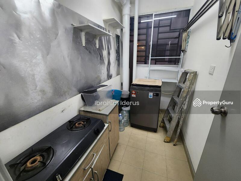 Servis Apartment untuk Dijual di Sentrovue - Ibrahim Iderus - PropertyGuru.com.my