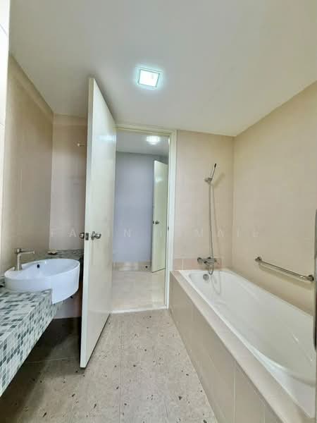 Condominium for Sale at Riana Green East - Fatin Ismail - Bathroom - PropertyGuru.com.my