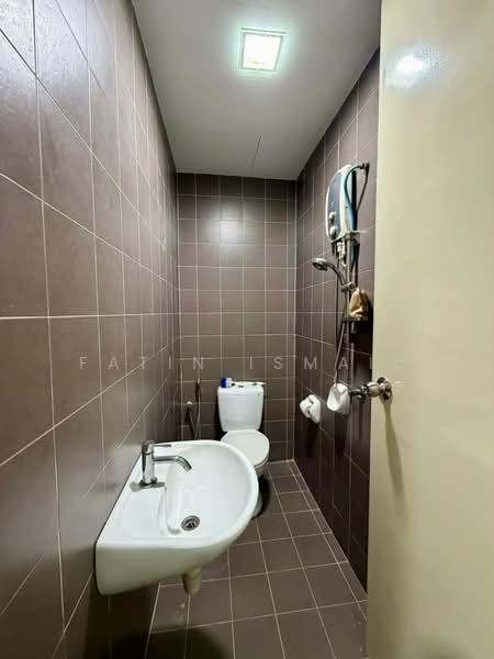 Condominium for Sale at Riana Green East - Fatin Ismail - Bathroom - PropertyGuru.com.my