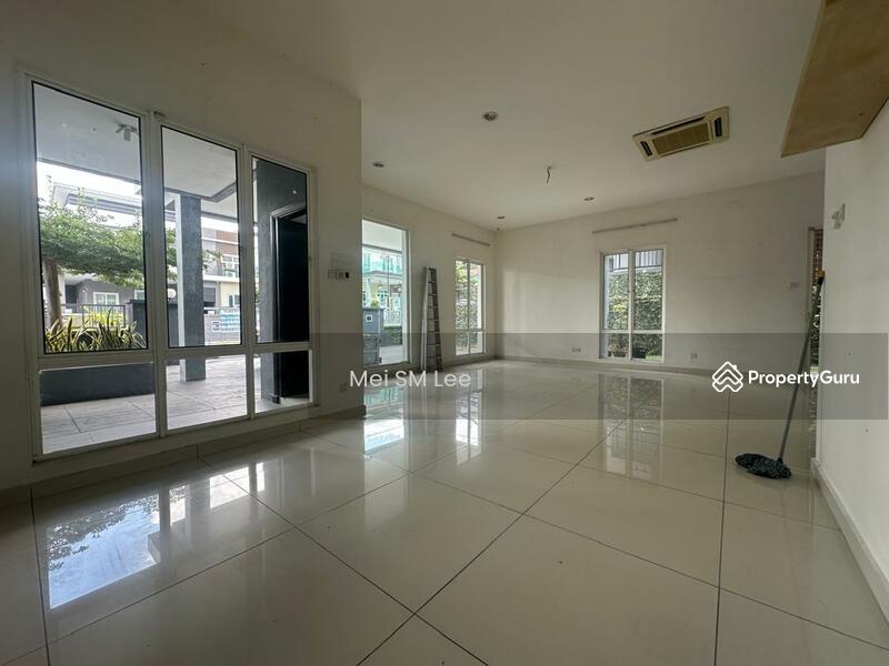 Wira Heights, Bandar Sungai Long Living Room