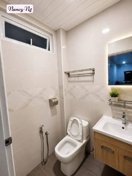 Rumah Berkembar untuk Dijual di Telok Air Tawar (Butterworth) - Nan See Ng - Bathroom - PropertyGuru.com.my