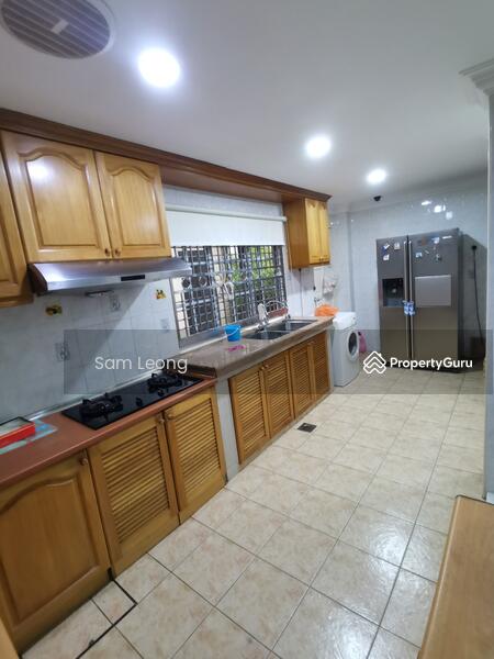 Untuk Disewa - Ampang @ Teratai 2sty Landed House for Rent