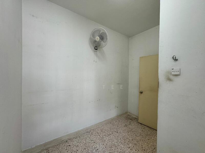 Untuk Dijual - Section 6 @ Kota Damansara