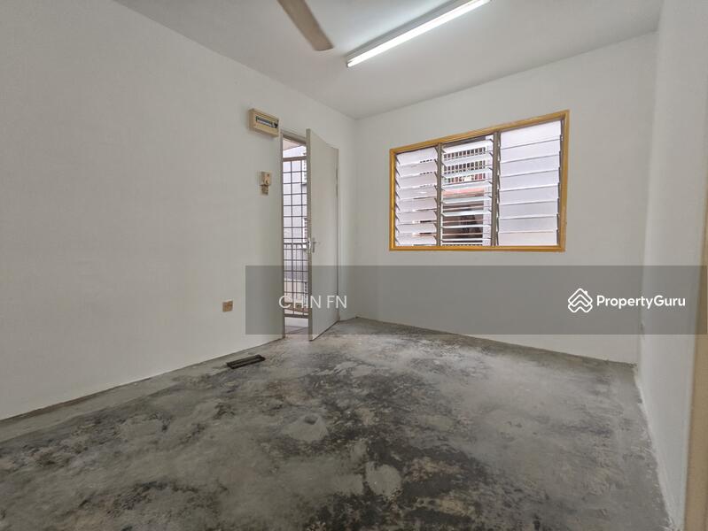 For Sale - Rumah Pangsa Kampung Padang