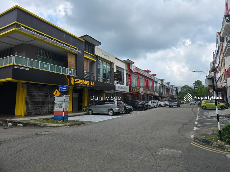 For Rent - Indahpura Kulai Ground Floor of Double Storey Shop (End Lot) near Aeon Kulai