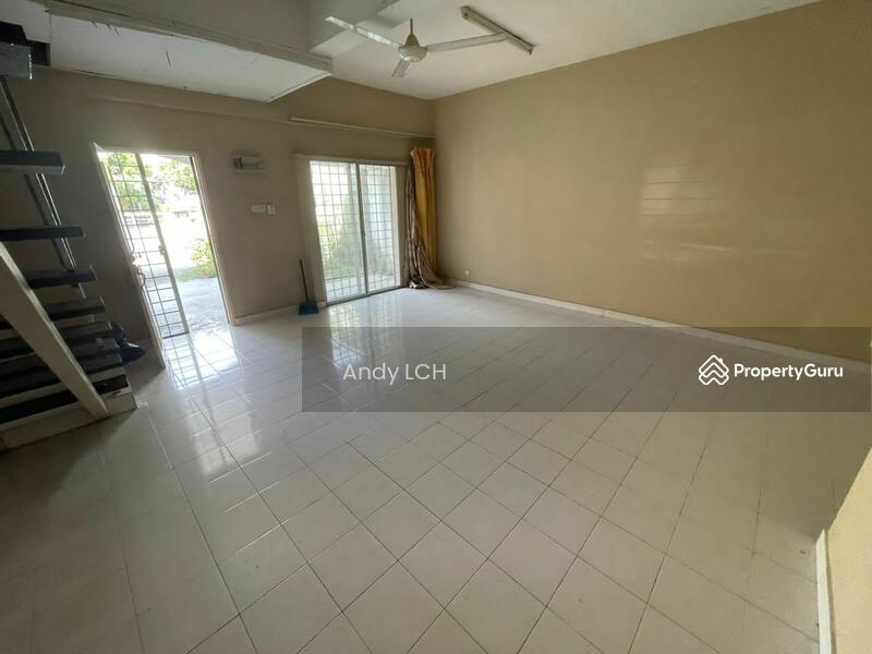 Untuk Dijual - Terrace house at Taman Desa Karunmas