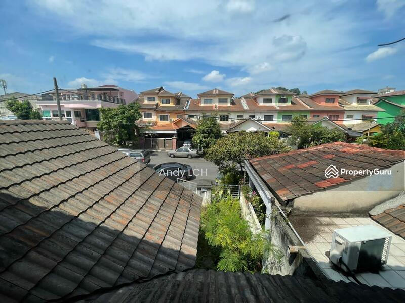 Untuk Dijual - Terrace house at Taman Desa Karunmas