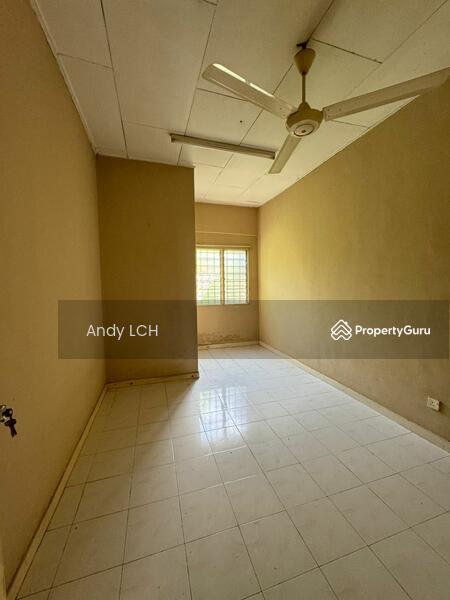 Untuk Dijual - Terrace house at Taman Desa Karunmas