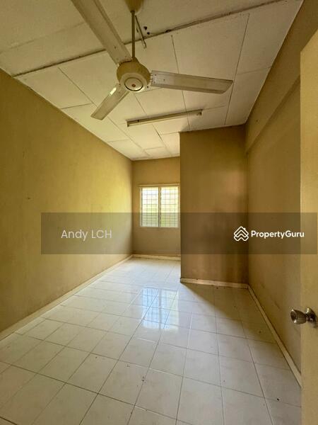 Untuk Dijual - Terrace house at Taman Desa Karunmas