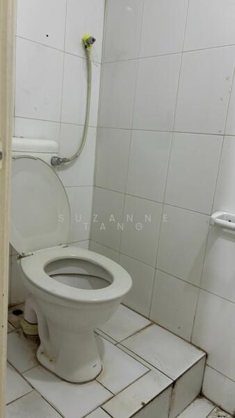 For Rent - Oasis Square