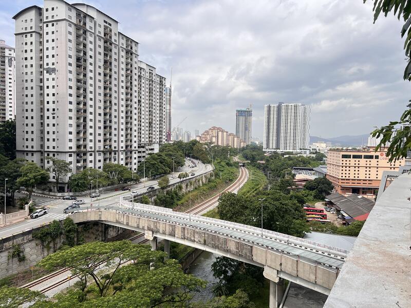 Link bridge connecting the development