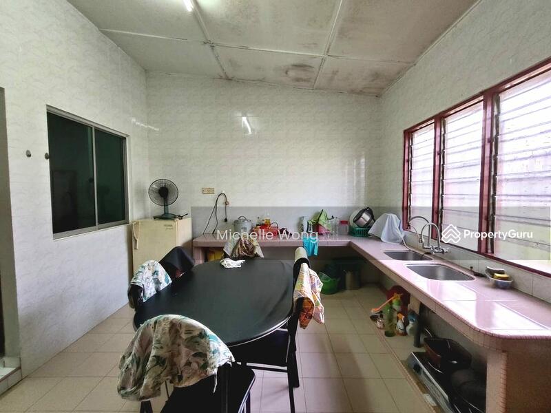 Untuk Dijual - Batang Kali - Seksyen 3 Bandar Utama, 44300 Selangor.
