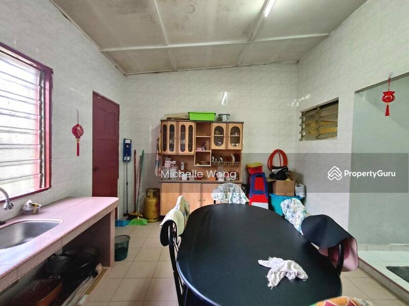 Untuk Dijual - Batang Kali - Seksyen 3 Bandar Utama, 44300 Selangor.