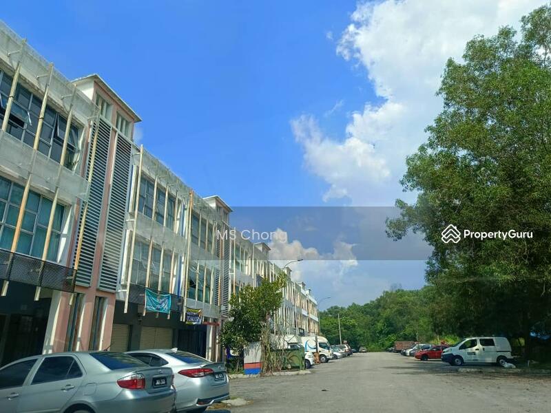 For Rent - Jalan Tasik Raja Lumu L U4/L , Sek U4 shop for rent