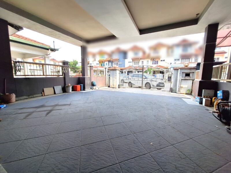 2.5-storey Terraced House for Sale in Pusat Bandar Putra Permai (Seri Kembangan) - Ian Fan - PropertyGuru.com.my